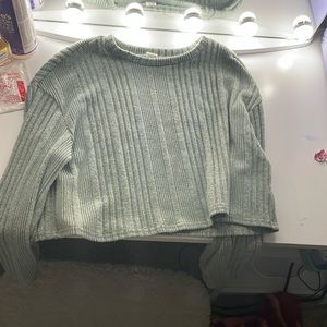 Green long sleeve teens top